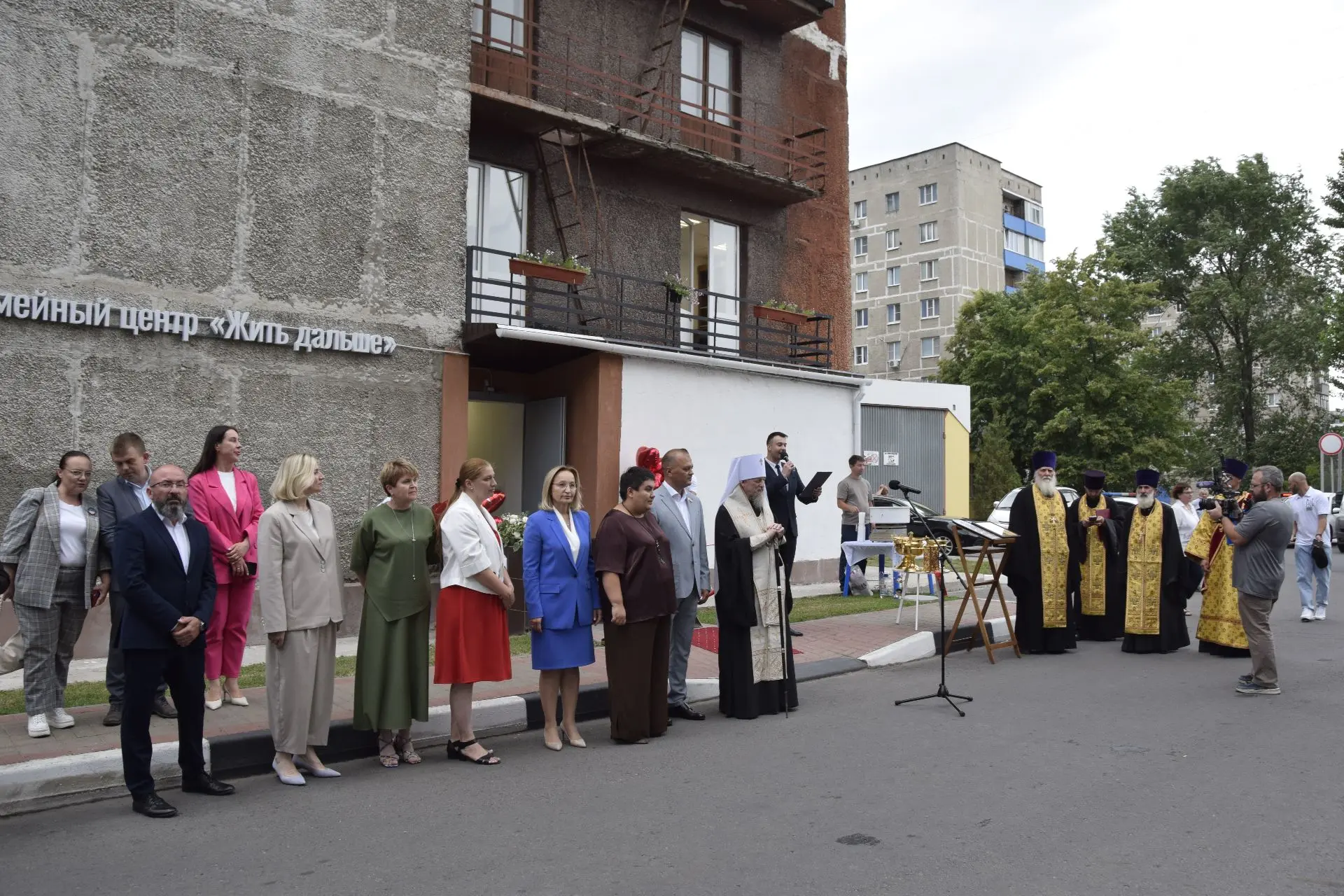 Семейный центр помощи «Жить дальше»

Когда в дом приходит беда — жизнь семьи меняется полностью. В т