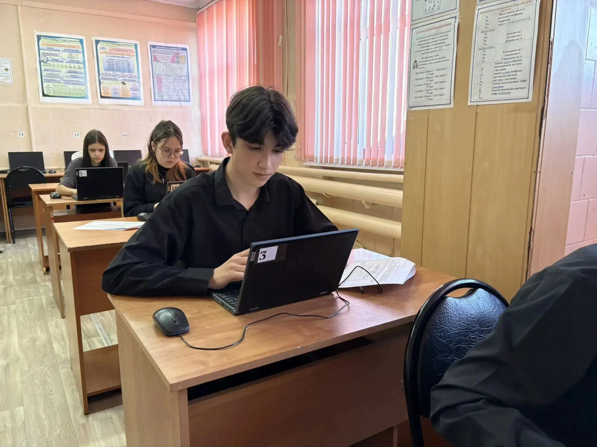📚 Готовимся к ОГЭ с удовольствием и пользой!  2 апреля в рамках акции «Умные каникулы» на площадках 