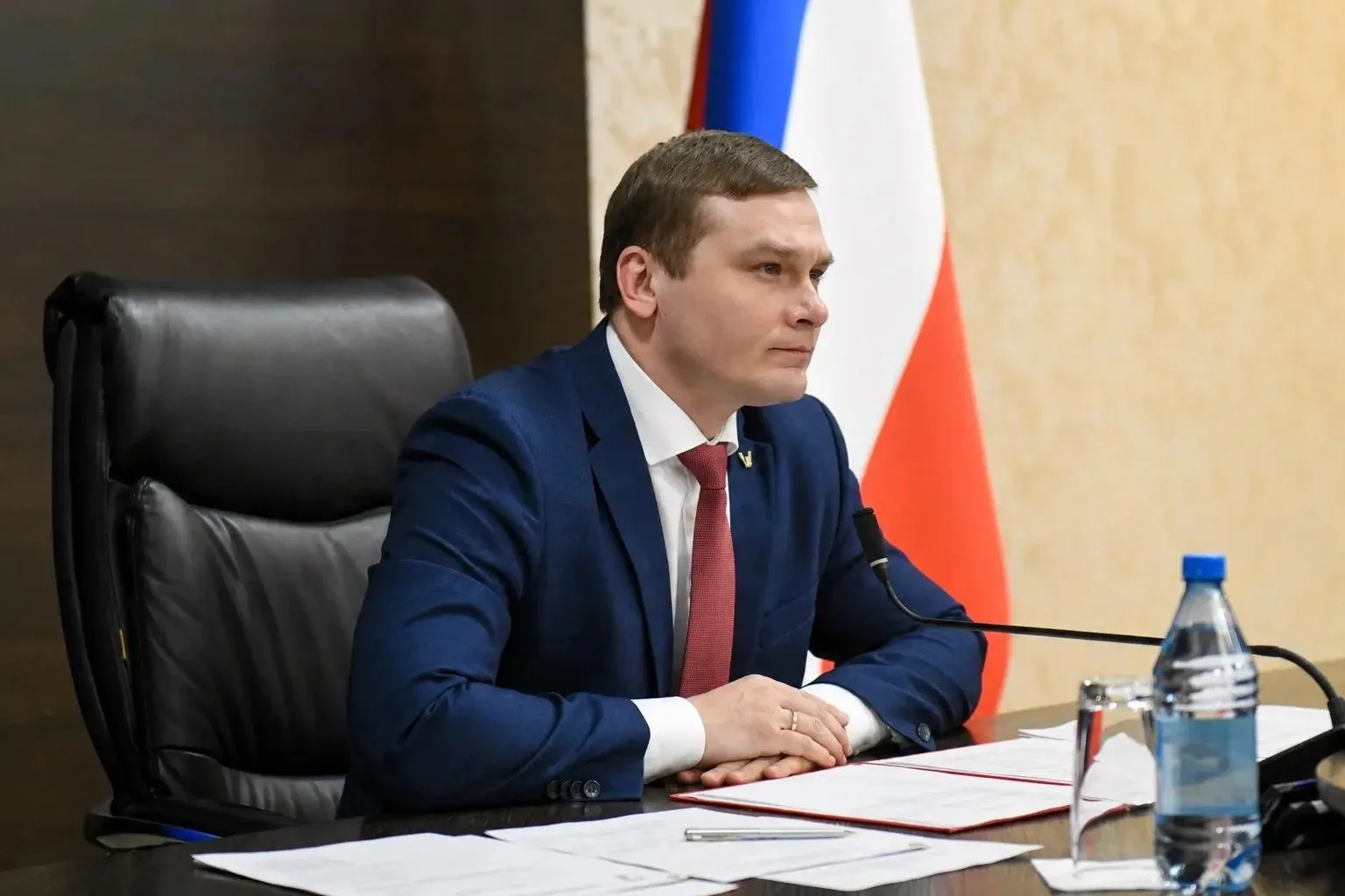 Провел расширенное совещание по вопросам обеспечения правопорядка в республике