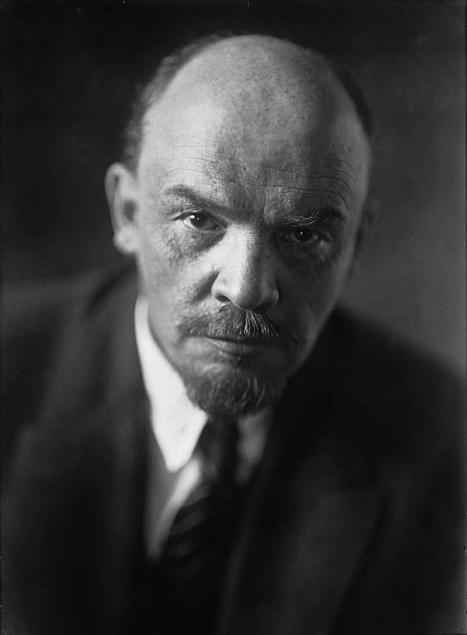 Сегодня исполняется 156 лет со дня рождения Владимира Ленина, основателя Советского государства и од