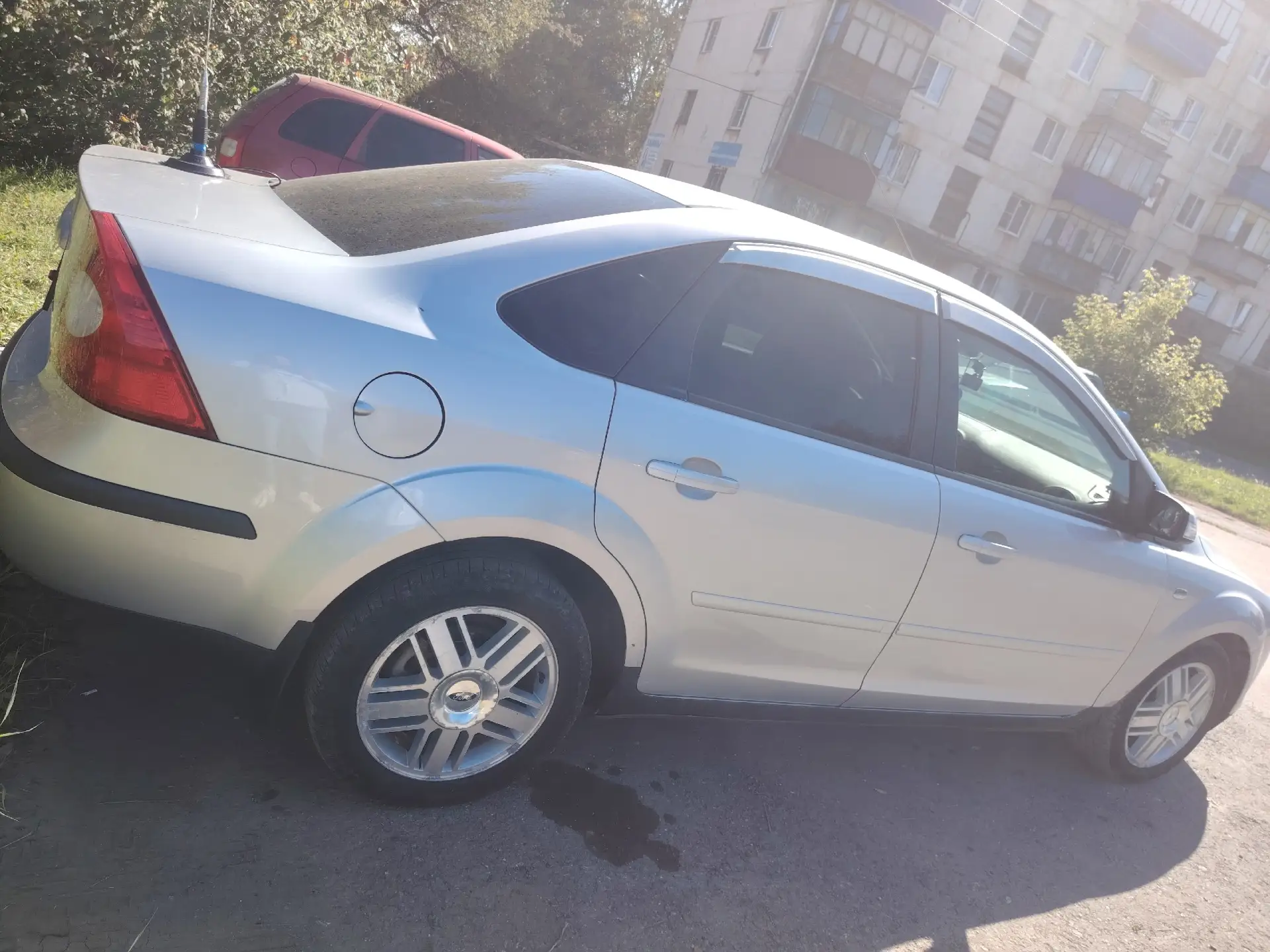 Продам  Ford Focus II (2007 г.) — 1.6 МТ, в отличном состоянии.