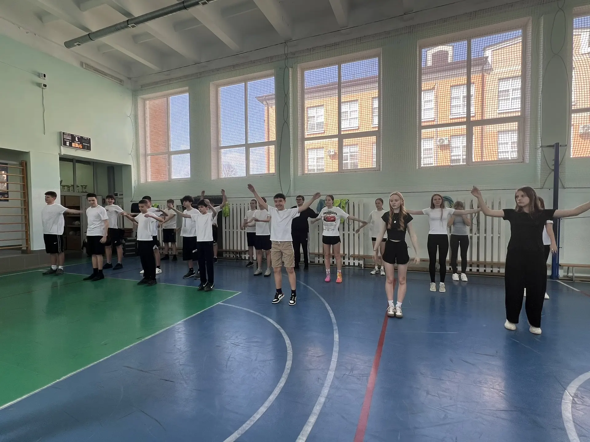 🇷🇺Зарядка с героем!💪  🍀✅Прошла «Зарядка с героем» в рамках акции  «Неделя здоровья школьников Кубани