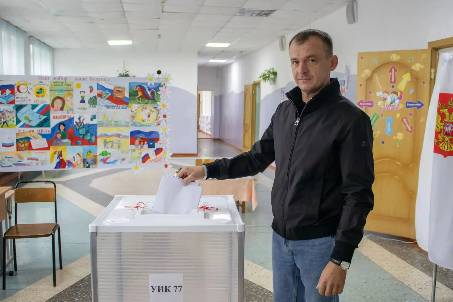 🗳️ Общественные активисты в числе первых на избирательных участках