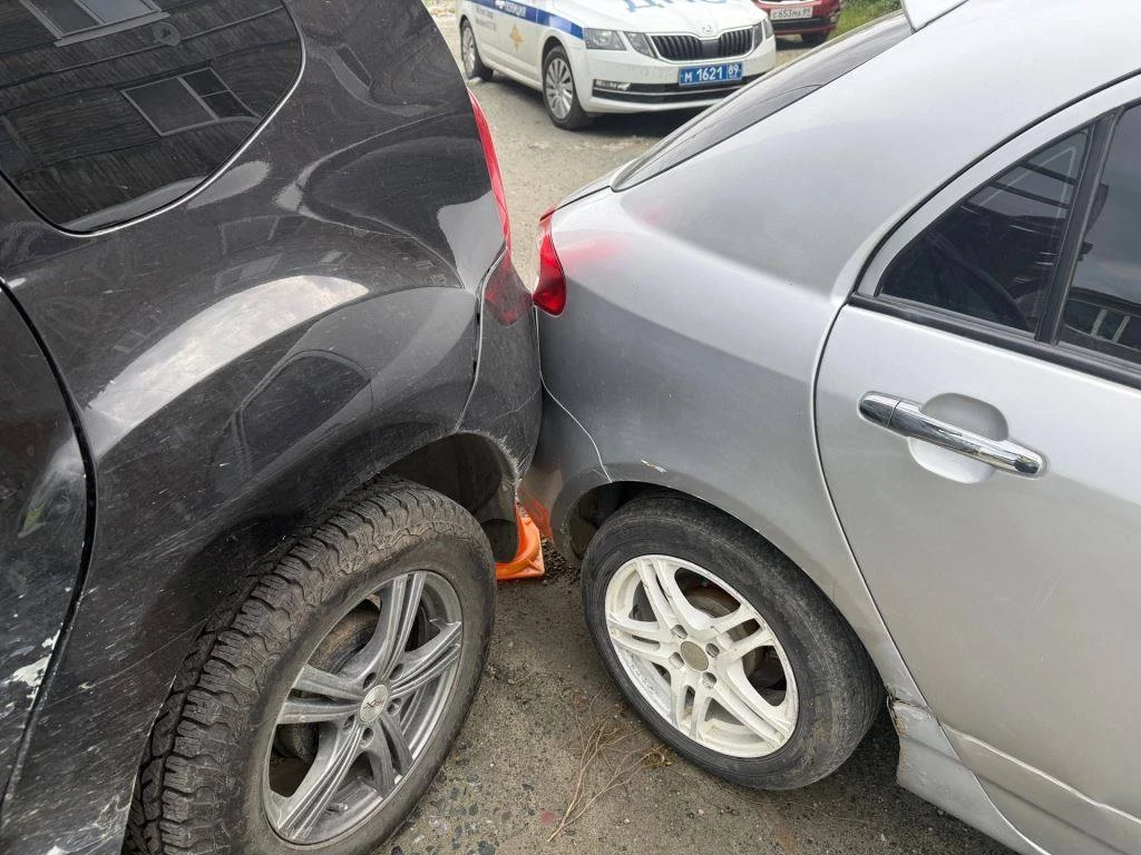 ⚡ В Салехарде автоледи попалась после ДТП: без прав и с признаками опьянения.

Утром 19 июня инспект