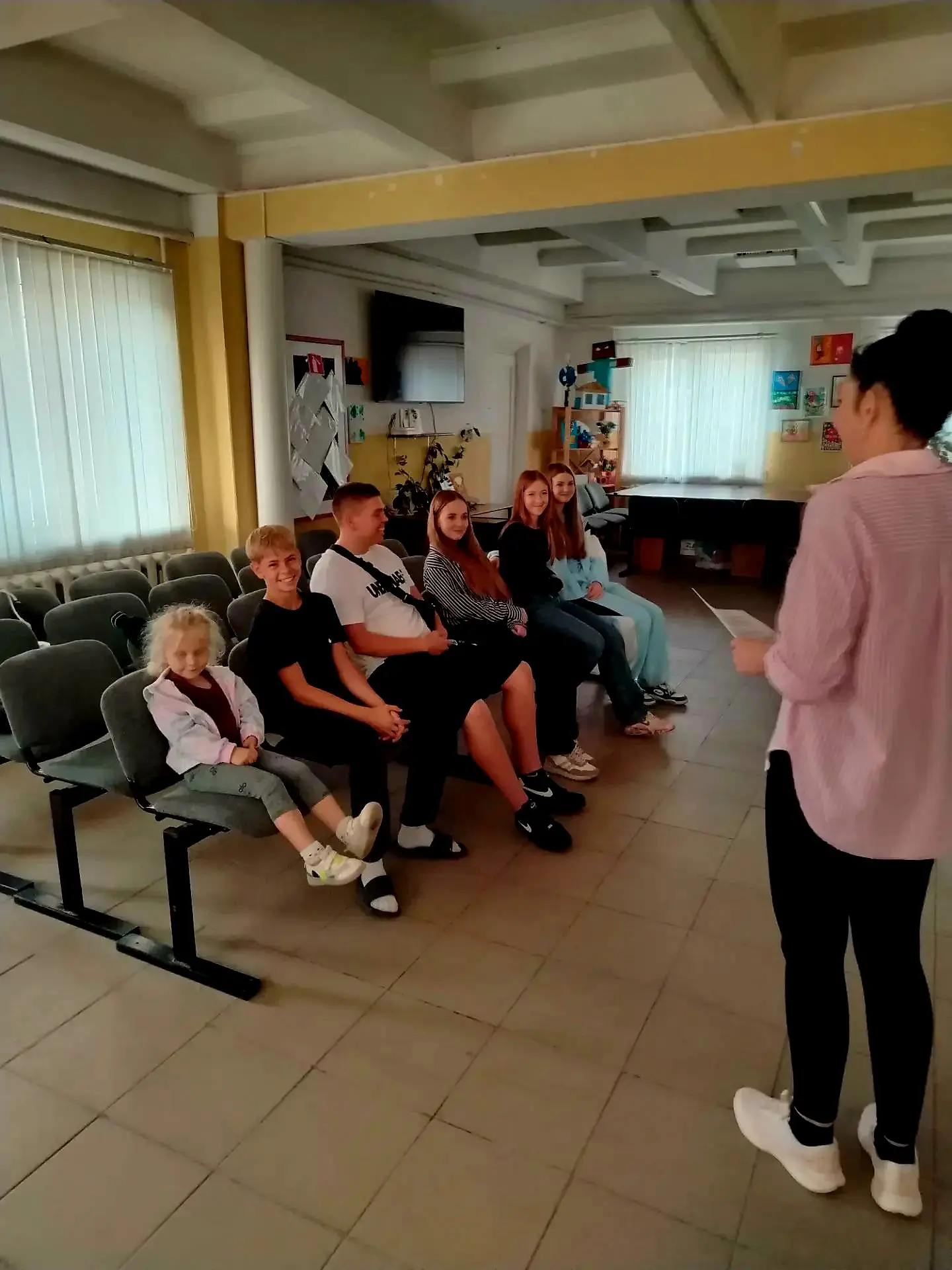 🇷🇺 Счастье не в гаджетах, а в конверте: как мы смотрели добрый фильм в СДК п. Мускатный