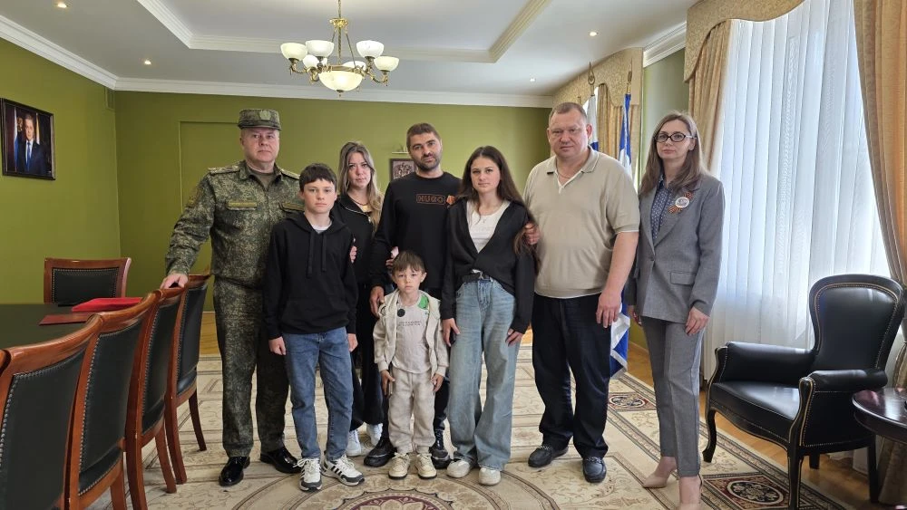 Боец из Предгорного округа Рустам Шабаев удостоен медали Суворова за мужество в зоне СВО