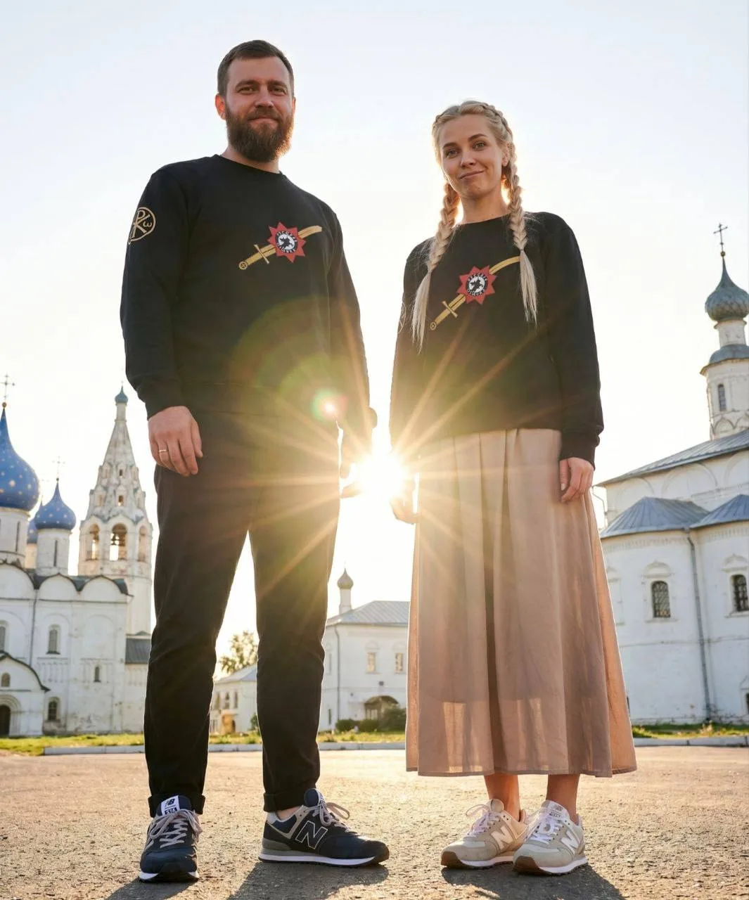 Стань ближе к Русской Общине! Выиграй кофту «Звезда»! 

Разыгрываем 30 фирменных кофт среди активных
