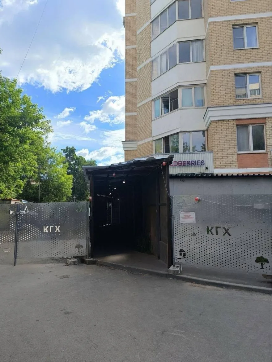 🚧 Ремонт фасада продолжается: ждать придётся долго

На Бескудниковском бульваре продолжаются работы