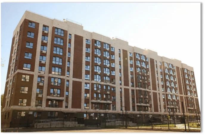 🏗️ Развитие жилищного строительства в ДНР: новые достижения в августе!