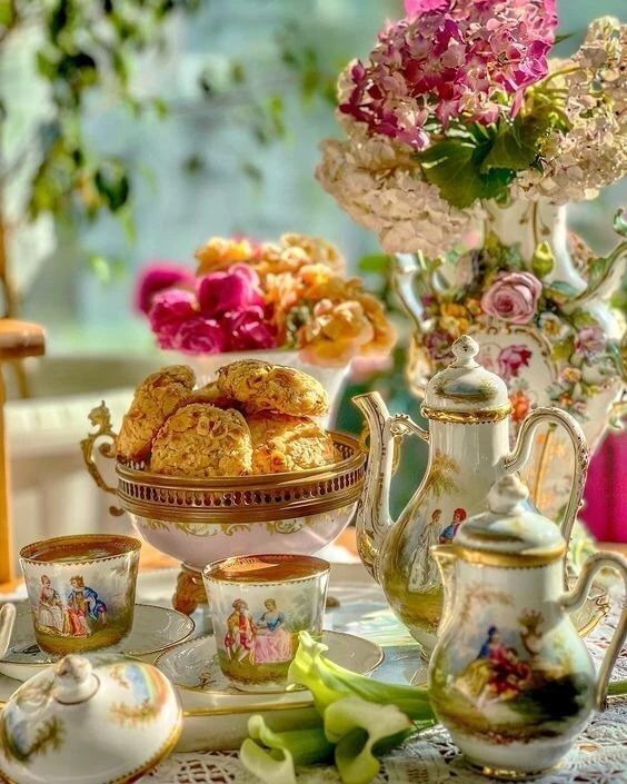 С добрым утром!
С новым днём! ☕️ 🌺

Пусть Удача будет в нём!
Пусть вам Счастье улыбнётся!
Пусть всё