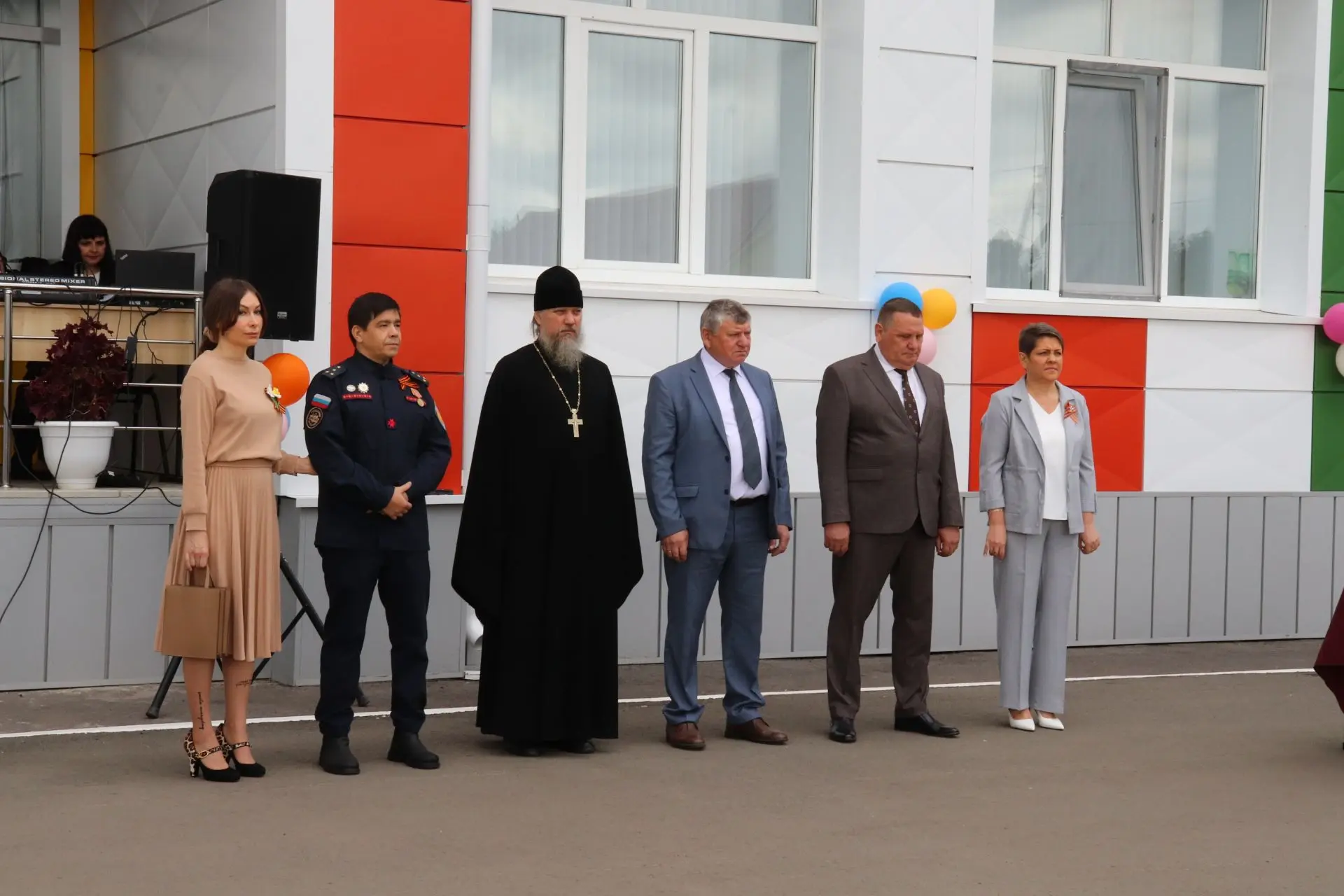 26 мая в нашей школе прозвенел последний звонок!