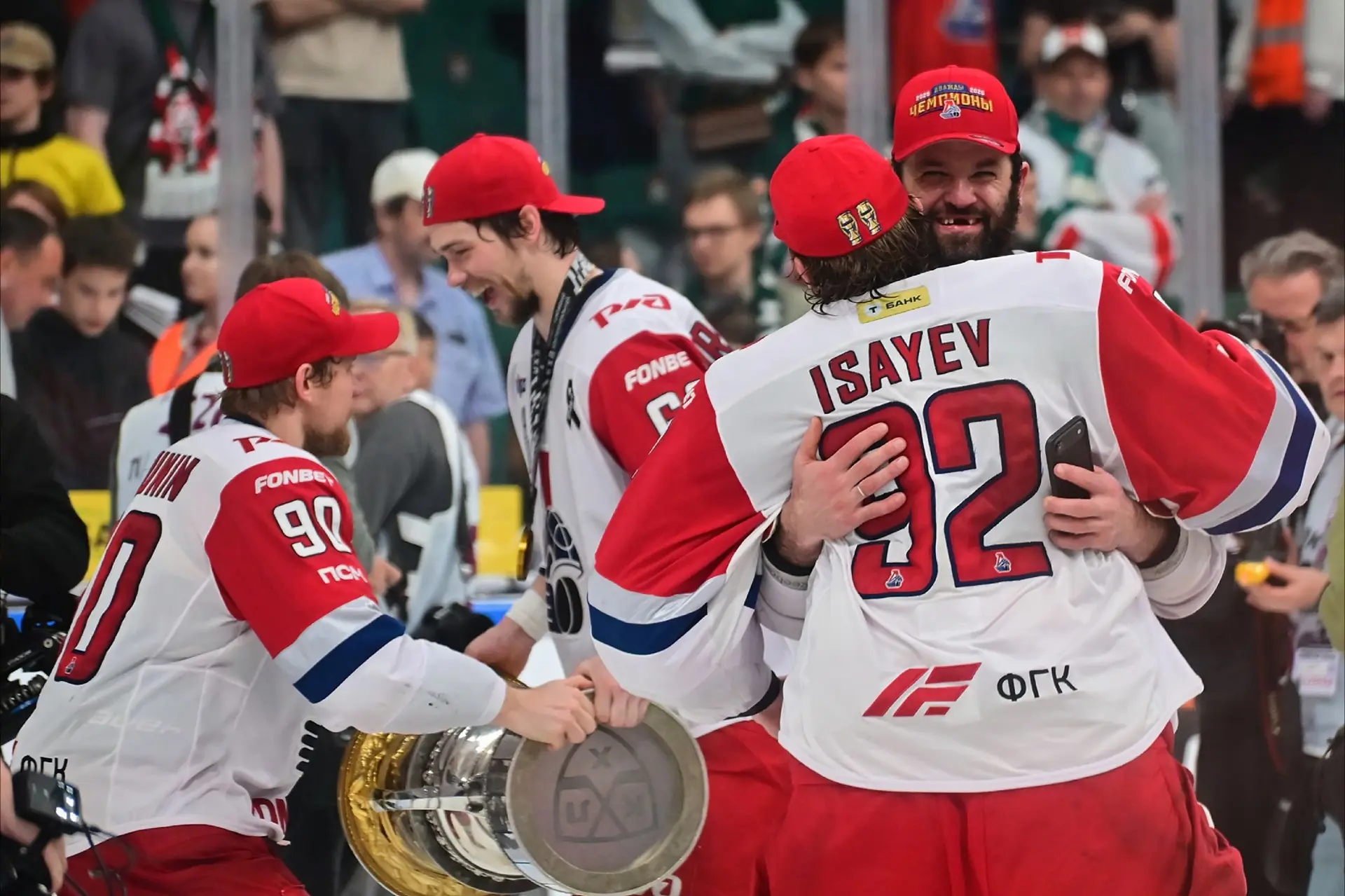 🏒🏆 Ярославль чествует «Локомотив»: на Советской площади пройдет «Парад чемпионов»  🎉👏 На главной пло