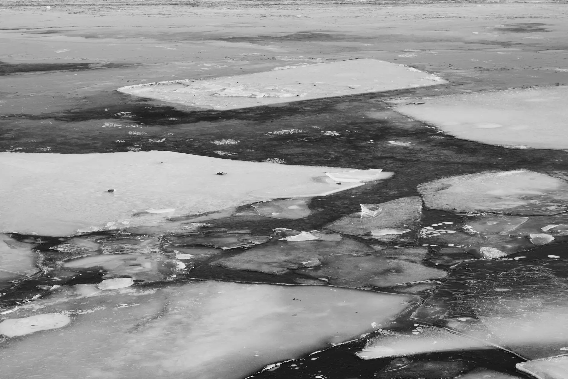 🌊 Белые столбы Саратовской области — это природный памятник, который поражает своей не...