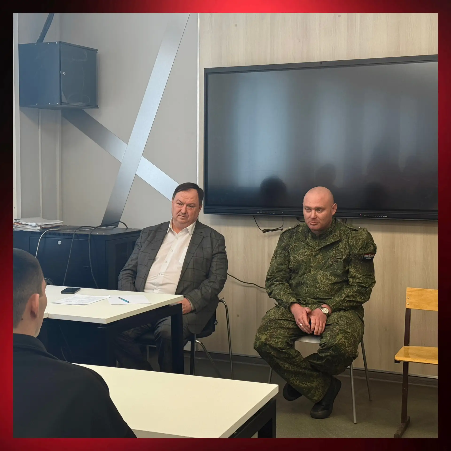 Разговор о важном🎖  В преддверии Дня защитника Отечества студенты института транспортного строительс