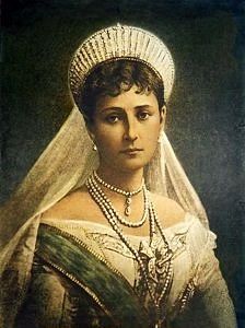 Любовь не вырастает, не становится великой и совершенной вдруг и сама по себе, но требу...