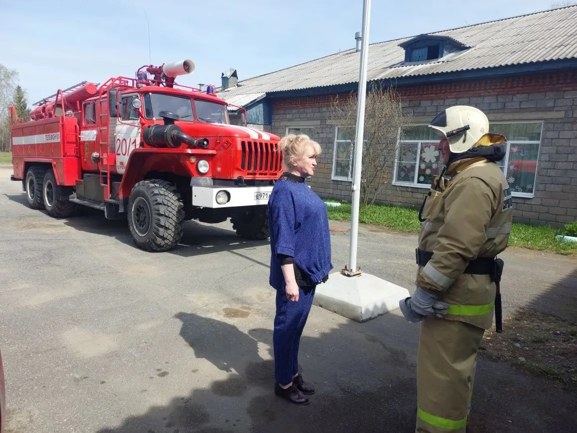 14.05.2026 дежурным караулом ПЧ 20/1 с. Петрокаменское было проведено занятие по отрабо...