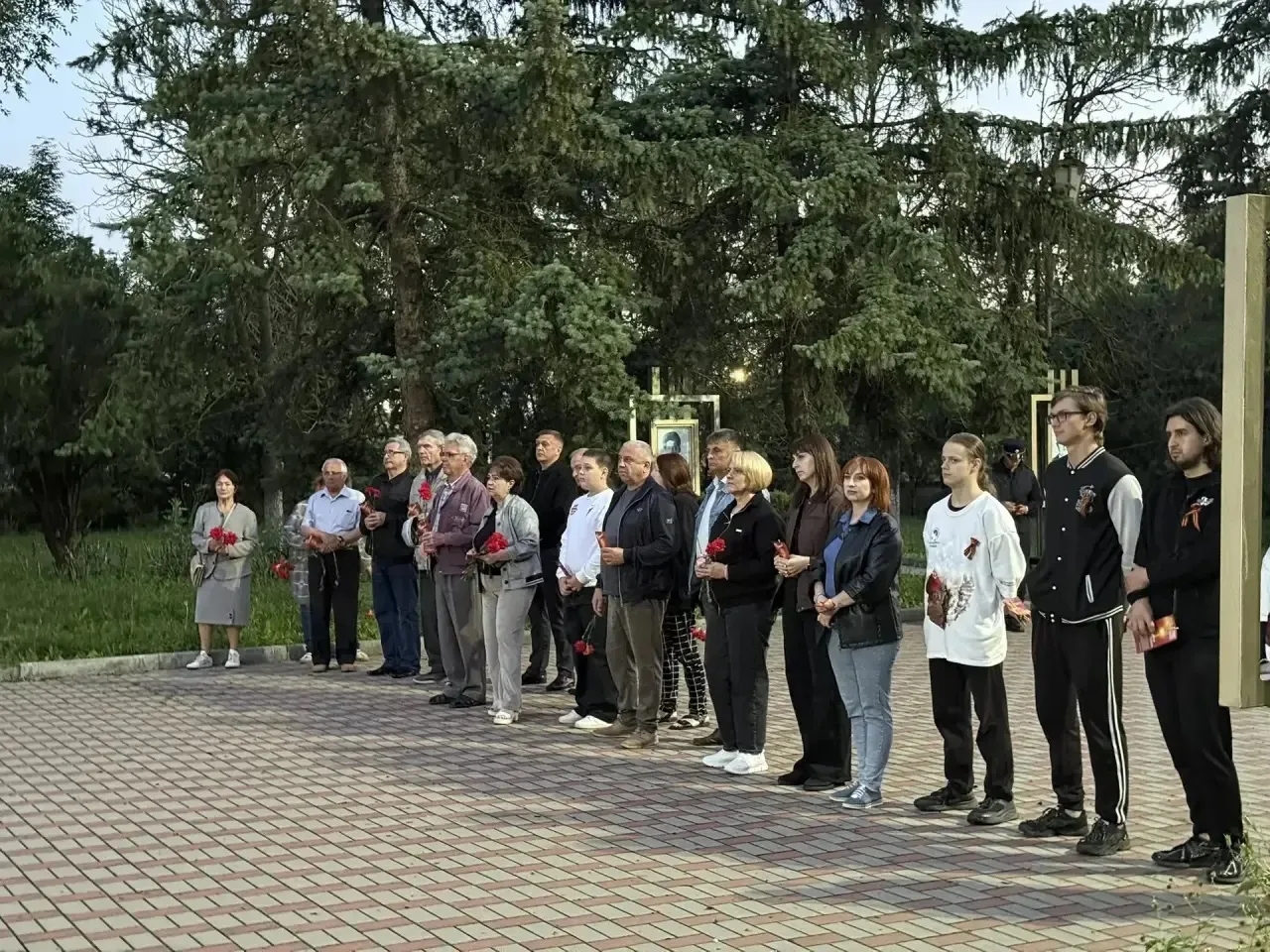 В предрассветной тишине 22 июня 1941 года, в 4 часа утра, мир изменился навсегда. Вероломное нападен