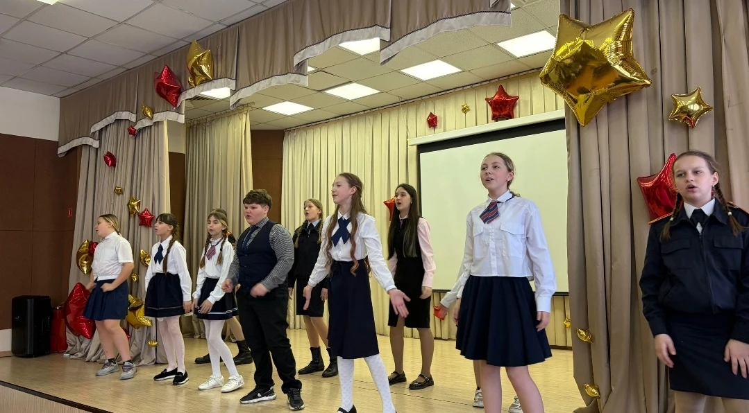 🌸🎉 В нашей школе прошел замечательный праздничный концерт, посвященный Международному женскому дню 8