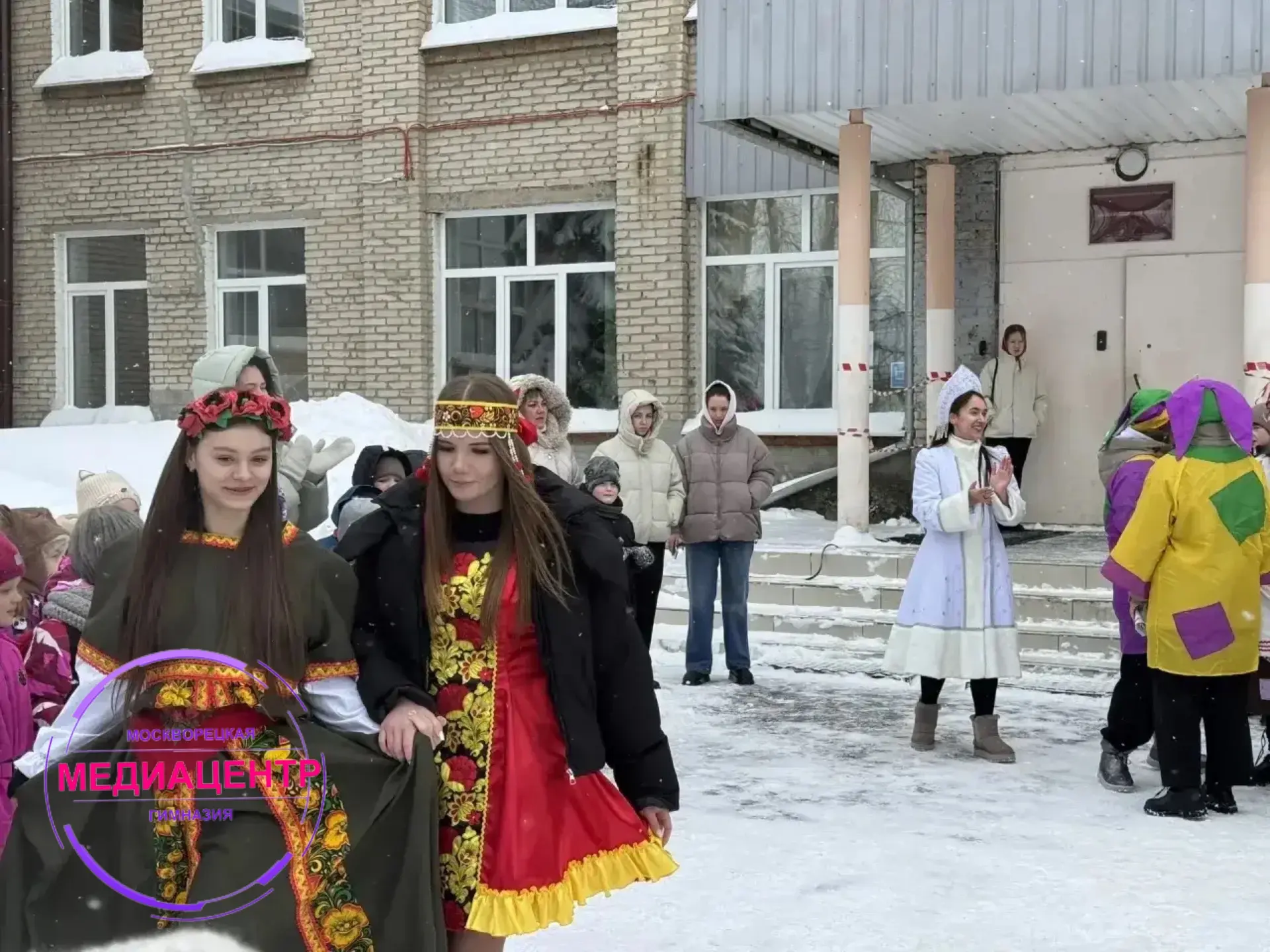 🌞21 февраля в МОУ «Москворецкая гимназия» прошел школьный  фестиваль «День народных промыслов», в ра