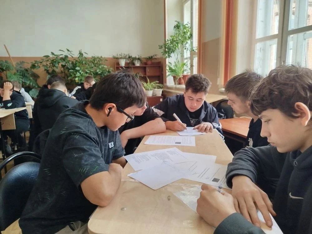 Подведены итоги физико-математической олимпиады.
28 мая в нашем техникуме преподавателями математики
