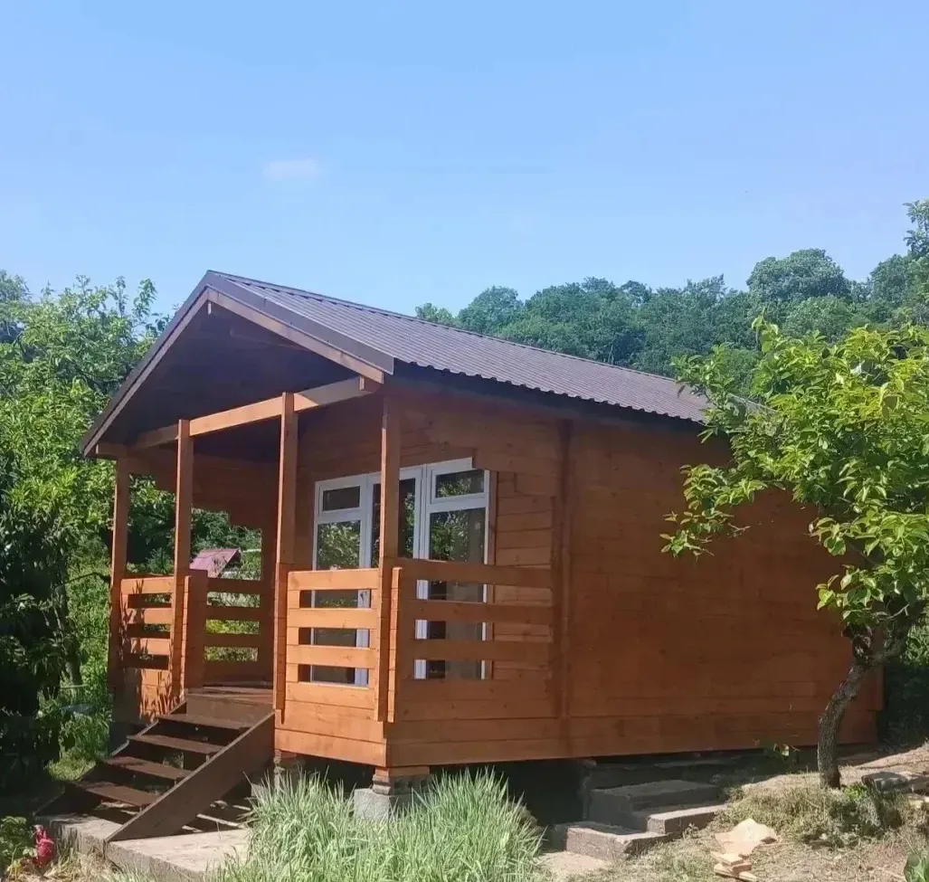 🏠 Домик с терассой 4.5х6 (27м2)

Комплектация: Базовая.
✅ 45х145мм минибрус. 
✅ Полы (OSB) 
✅ Блочн