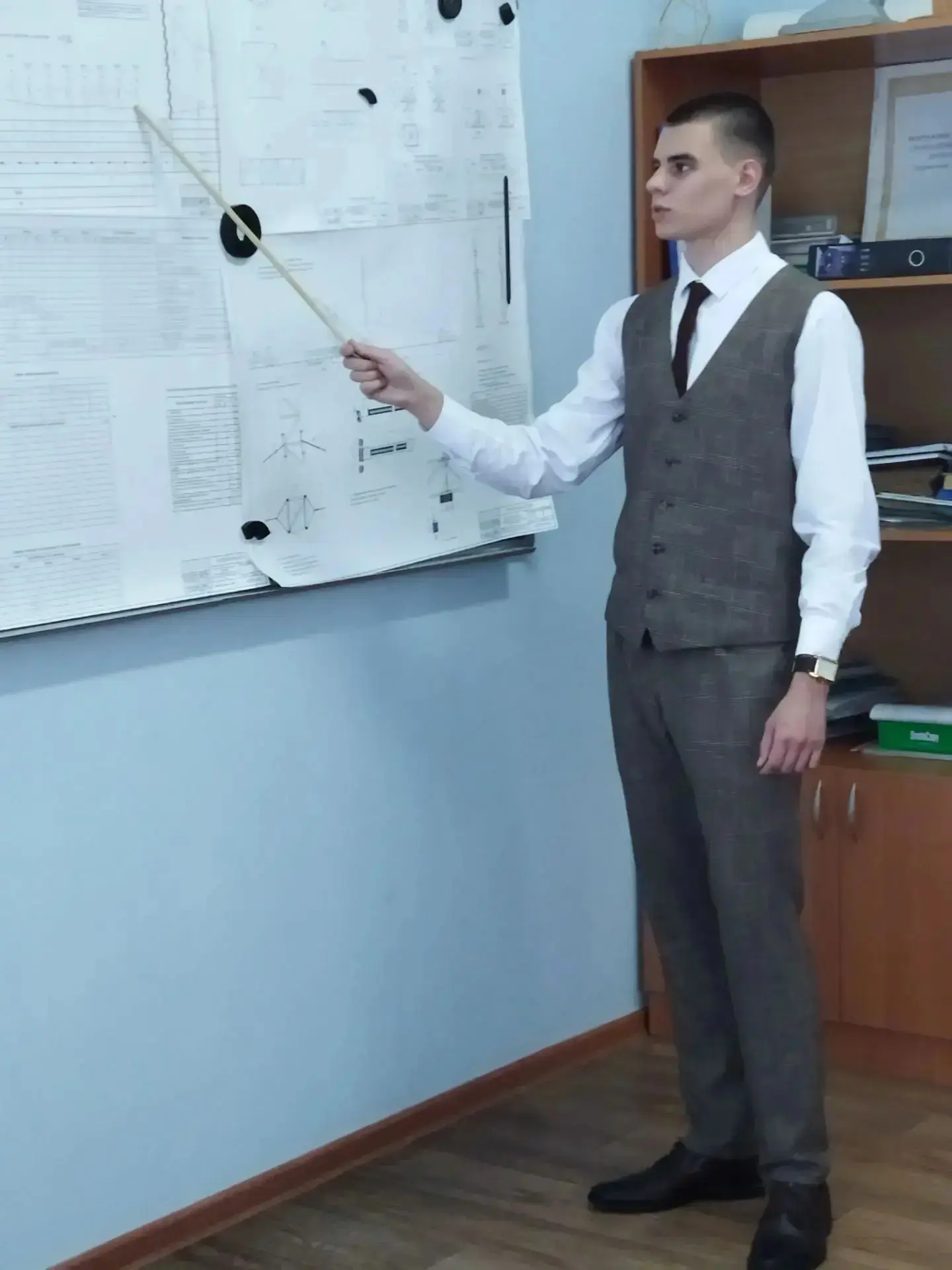 Поздравляем студентов группы 322 и их классного руководителя А.В. Потанину с успешной защитой диплом