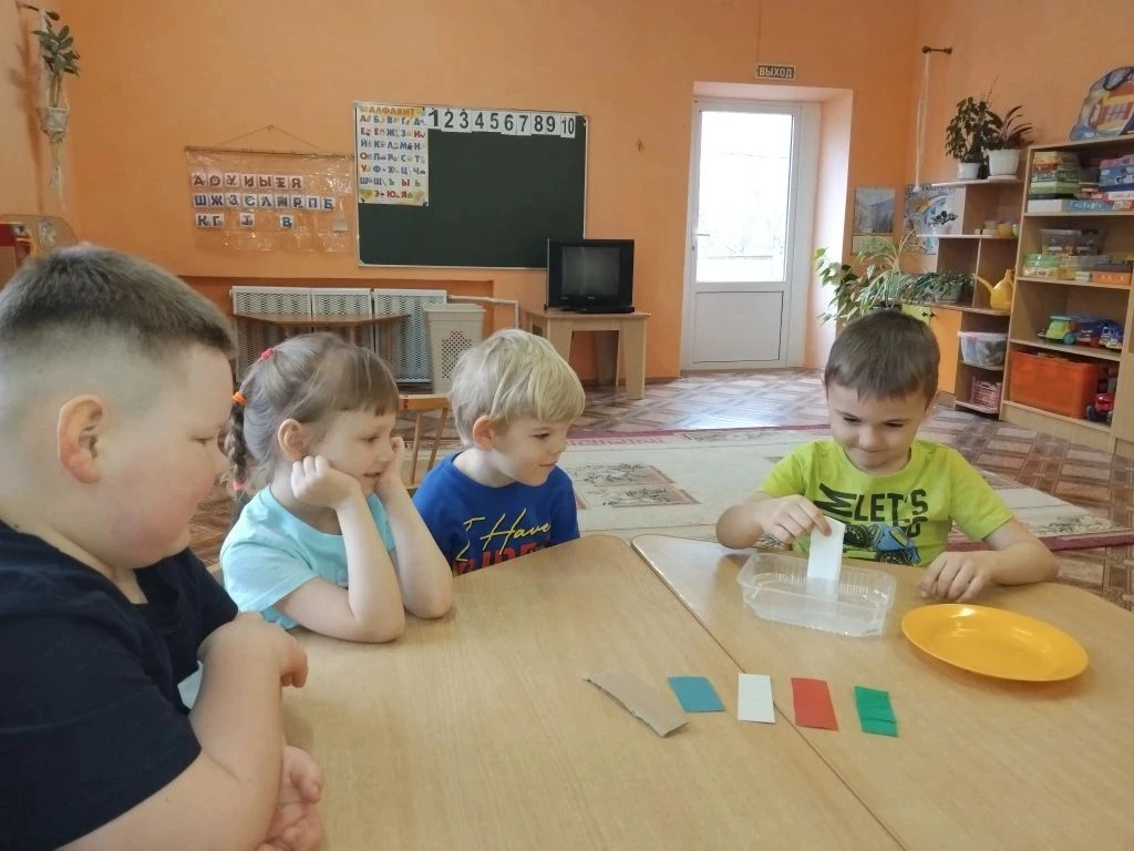 Познавательное развитие в старшей группе "Солнышко"