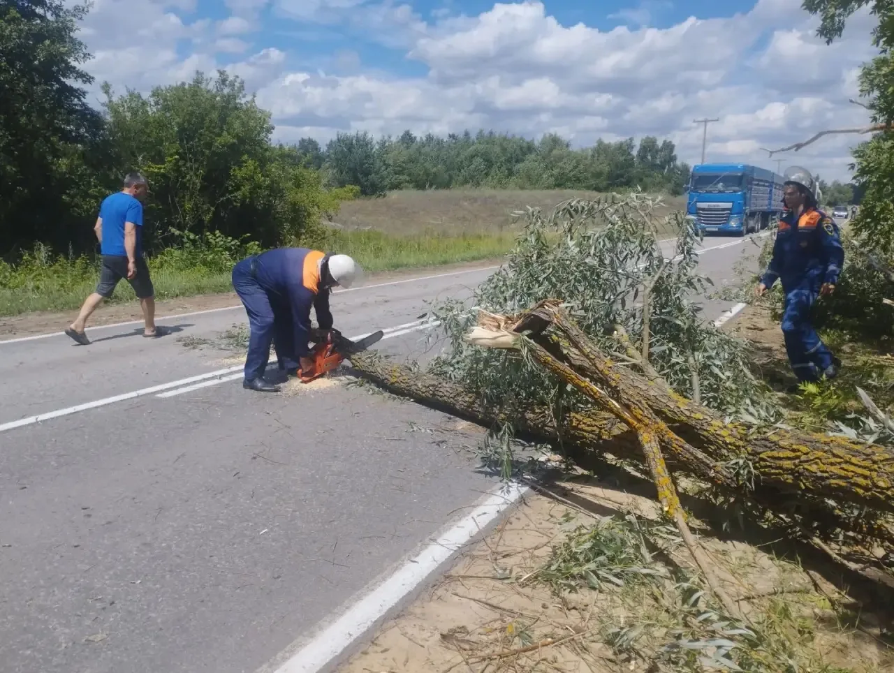🚧 Оперативно сработали: движение восстановлено! 🚧

Поступил сигнал от ЕДДС Шолоховского района: на