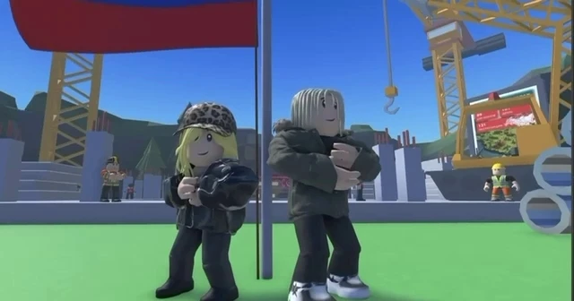 Мизулина поделилась в TikTok роликом: в Roblox она вместе с Шаманом танцует под гимн России. Видео в