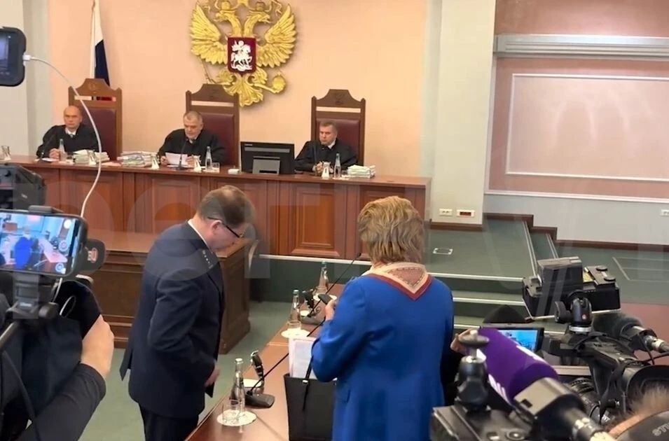 Лариса Долина побеждена!    Певица наконец смирилась с тем, что была не права в квартирном вопросе. 