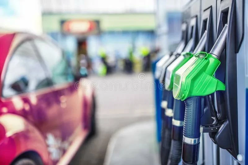 ❗️ Лимит на продажу бензина в Саратовской области могут поднять с 30 до 40 литров на одного человека