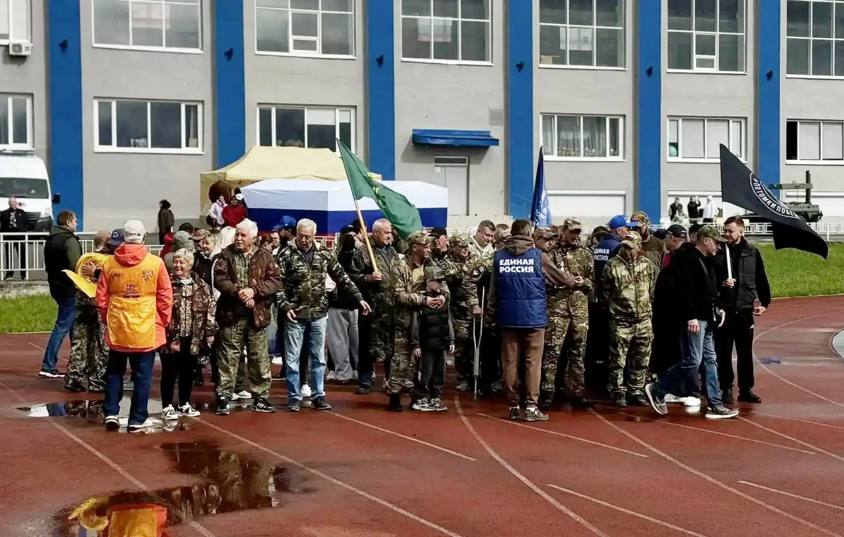 В Серове прошёл первый Спортивный фестиваль, объединивший ветеранов боевых действий, уч...