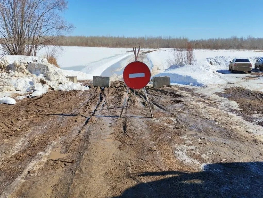 В Александровском районе закрыты все зимники и ледовые переправы
