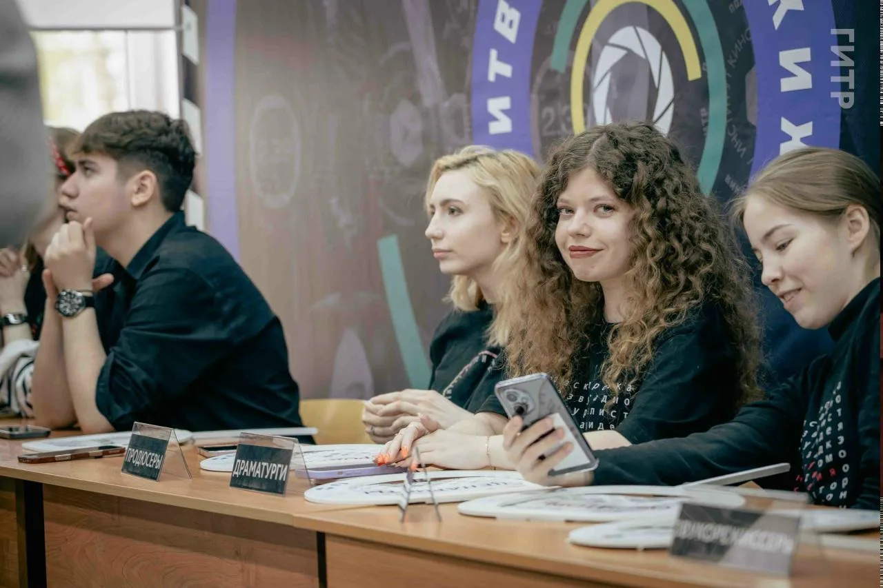 Куда поступить, если не прошли на желаемый факультет?

3 августа завершается приём документов на пла