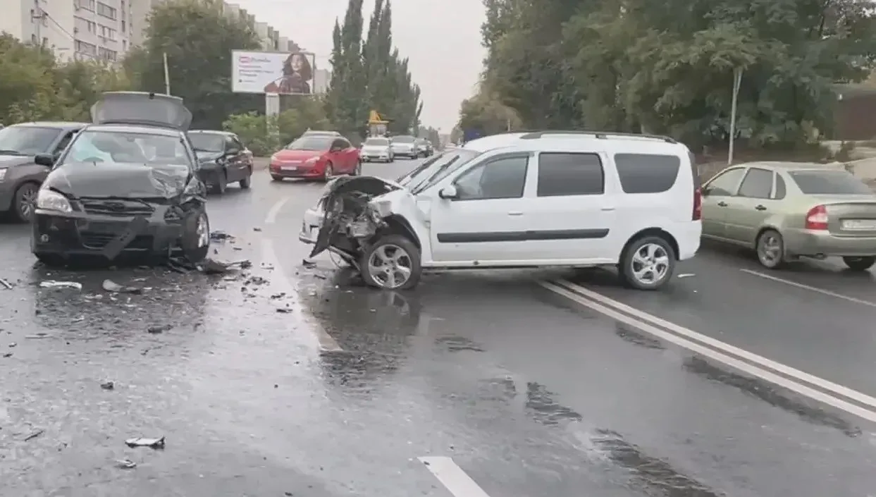 🚑 ДТП в Кировском районе Саратова