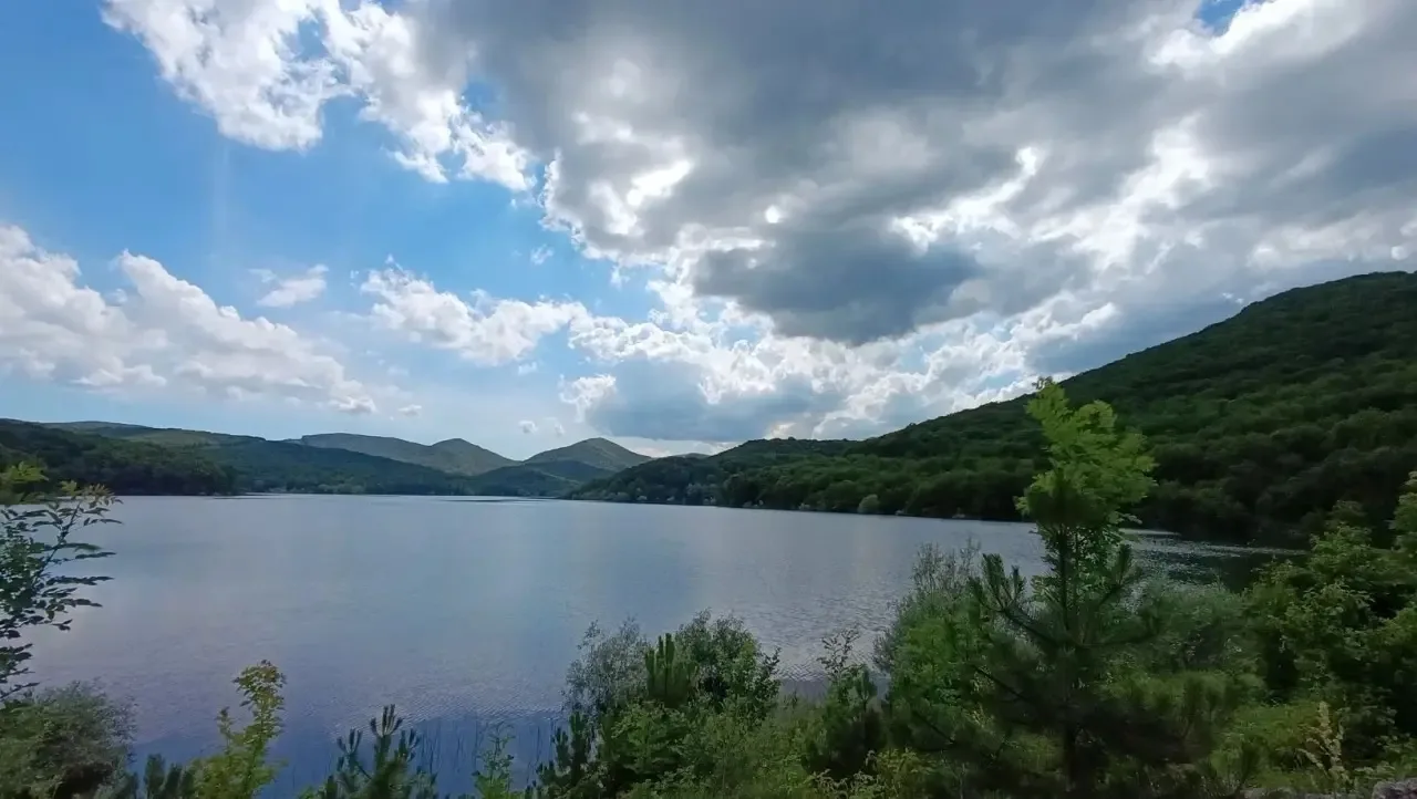 НЕБЕРДЖАЕВСКОЕ ВОДОХРАНИЛИЩЕ 💧

Уровень - 181,72 м. 
Объем -  6161 тыс.куб.м