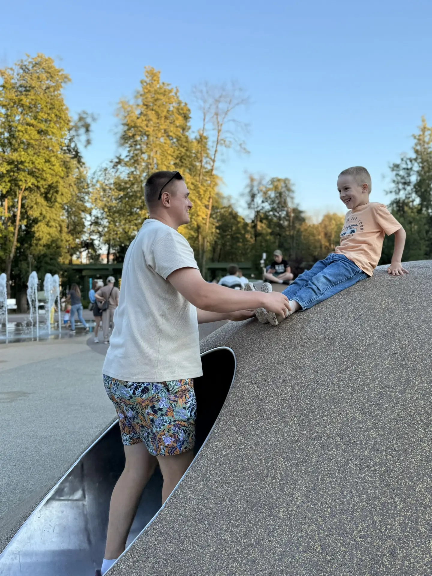 Помню, как представляла в беременность первенцем, что у сына будут такие же ямочки на щеках, как у м