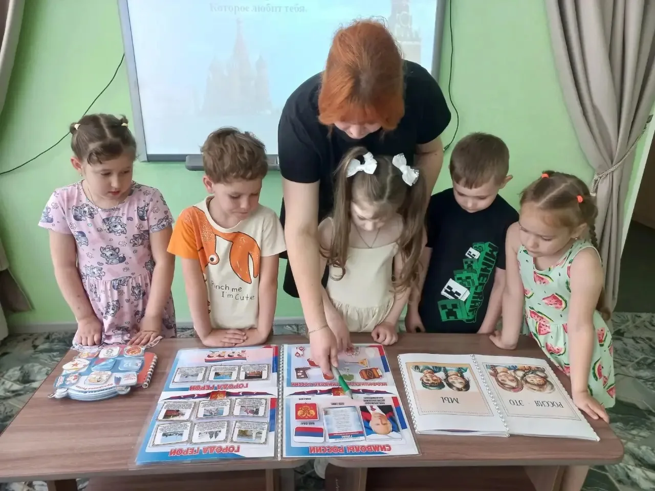 Патриотический час «Мы — дети России»

Сегодня в нашем детском саду состоялся увлекательный патриоти