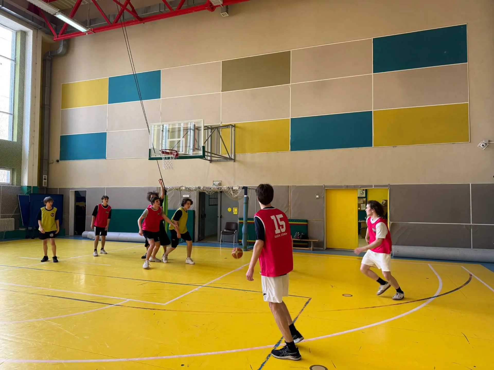 🏀 Игра на «Кубок директора» продолжается  💥 В нашей школе состоялась очередная встреча в рамках турн