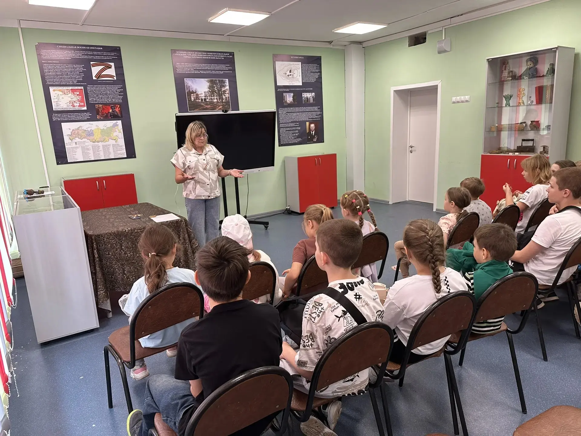 💯«Не страшно, а полезно: о важном разговоре в школьном лагере»

В 👧🧑"ЛИДЕРАХ УСПЕХА" прошла встре