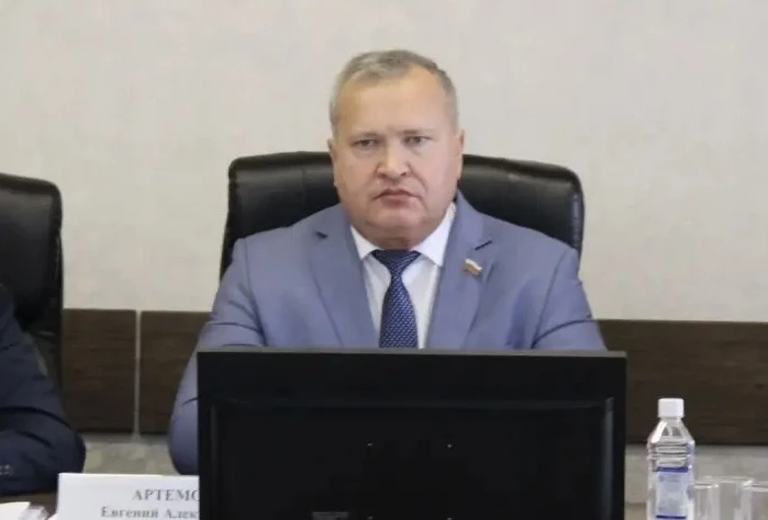 Сегодня вместе с коллегами-депутатами Совета народных депутатов Ленинск-Кузнецкого муни...
