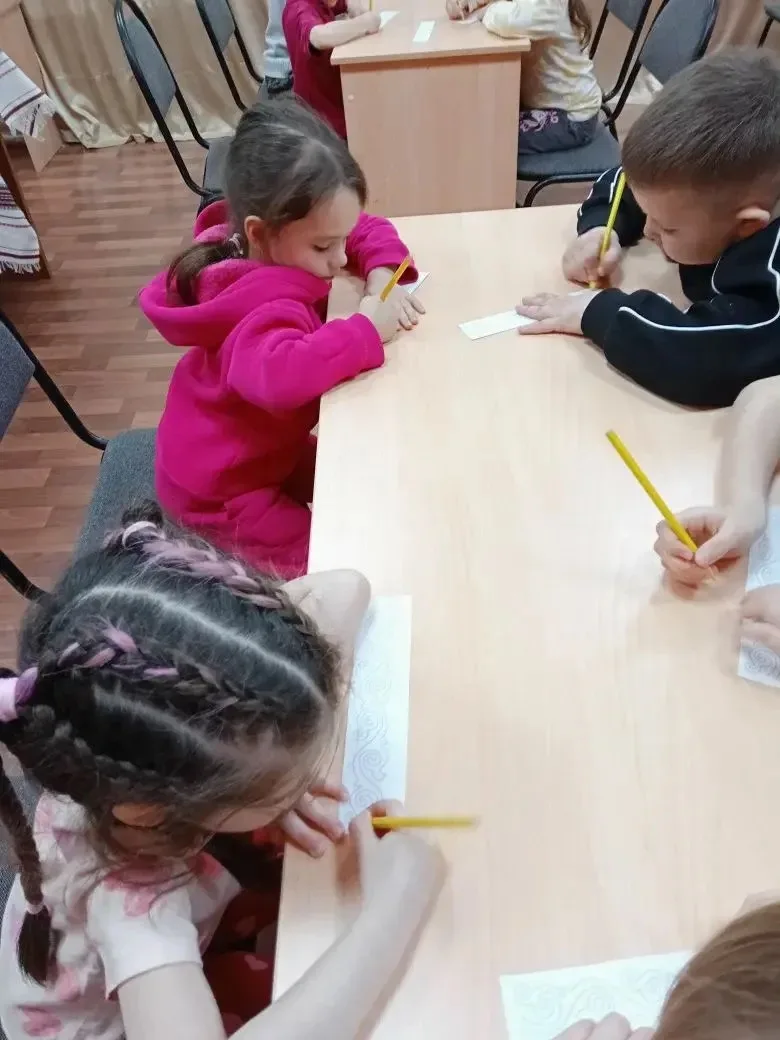 2 апреля воспитанники смешанной дошкольной группы «Ягодки» #tltschool26 посетили детскую библиотеку 