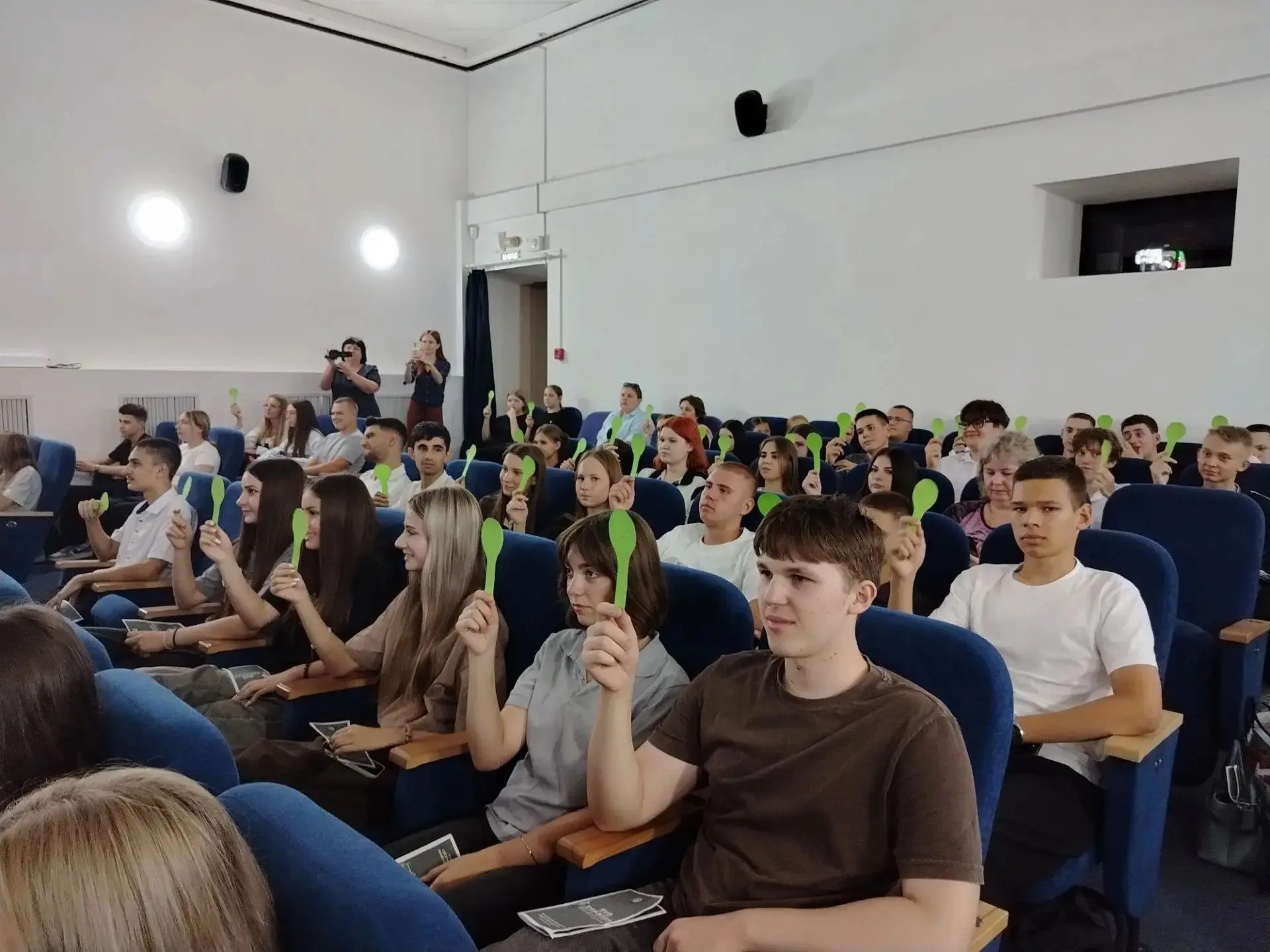 В День памяти жертв терактов, 3 сентября, в нашем районе состоялся не обычный митинг, а...