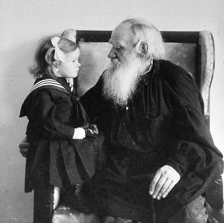 «Memento mori» — вeликое слово. Если бы мы помнили то, что мы умрём, вся жизнь наша получила бы совс
