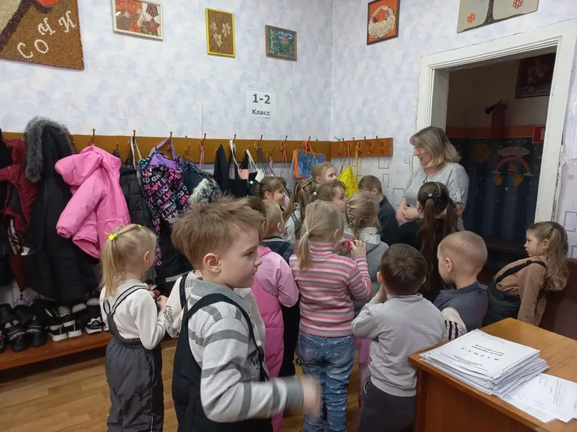 «День ученика»: экскурсия в школу для дошкольников