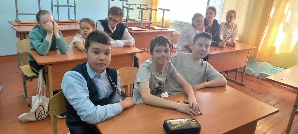 Сегодня учащиеся 5а класса (Кирилл Поликарпов, Лаврентий Вольхин, Тимофей Мишин) приняли участие в г