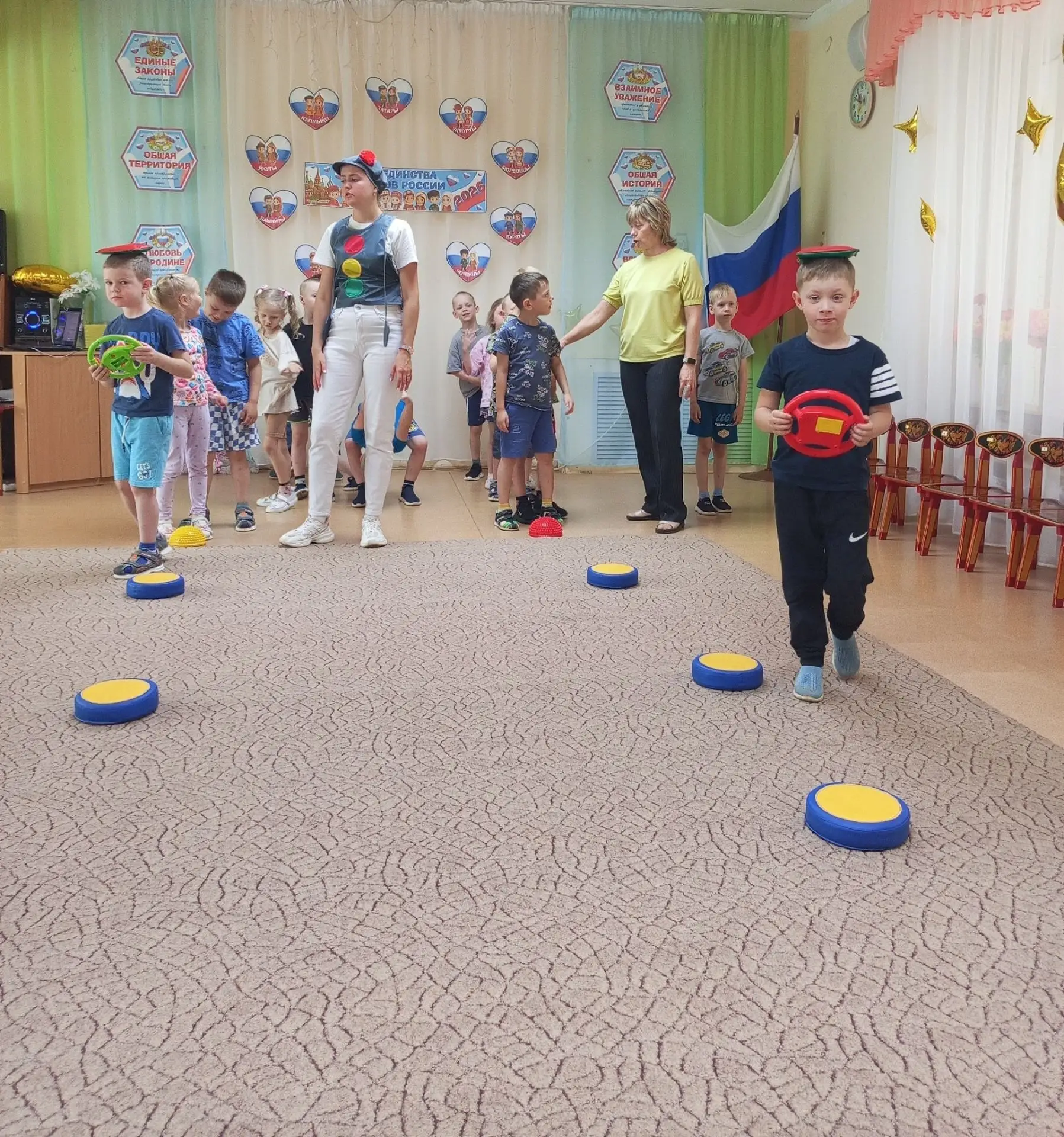🎉В нашем детском саду прошла Неделя безопасности! 
Всю неделю ребята вспоминали, как правильно и бе