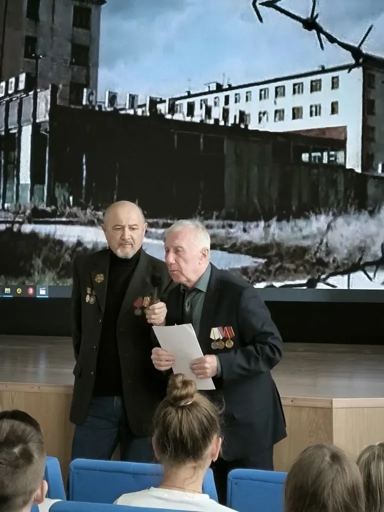 Встреча поколений: память о Чернобыле жива  ✅ Сегодня в гимназии прошла особенная встреча — школьник