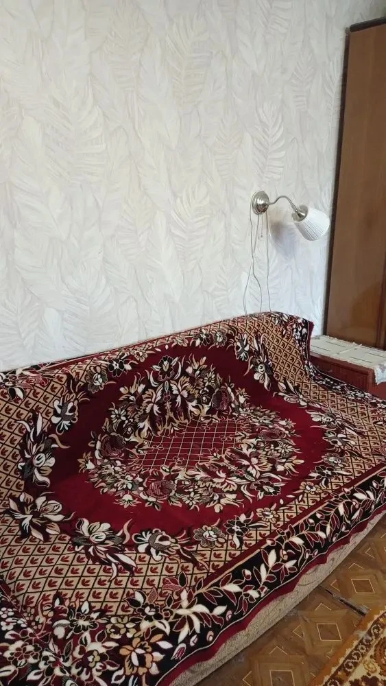 сдам 1 ком.кв Пролетарский район, Матекина, 4/9 эт. Вода по графику, бойлера нет (можно установить в