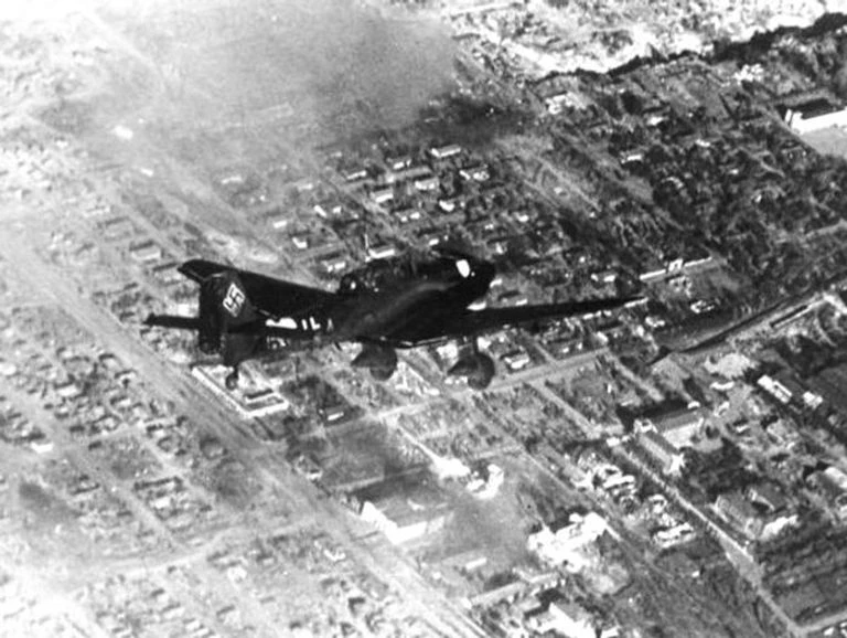 23 августа 1942 года Сталинград подвергся первой массированной воздушной бомбардировке....